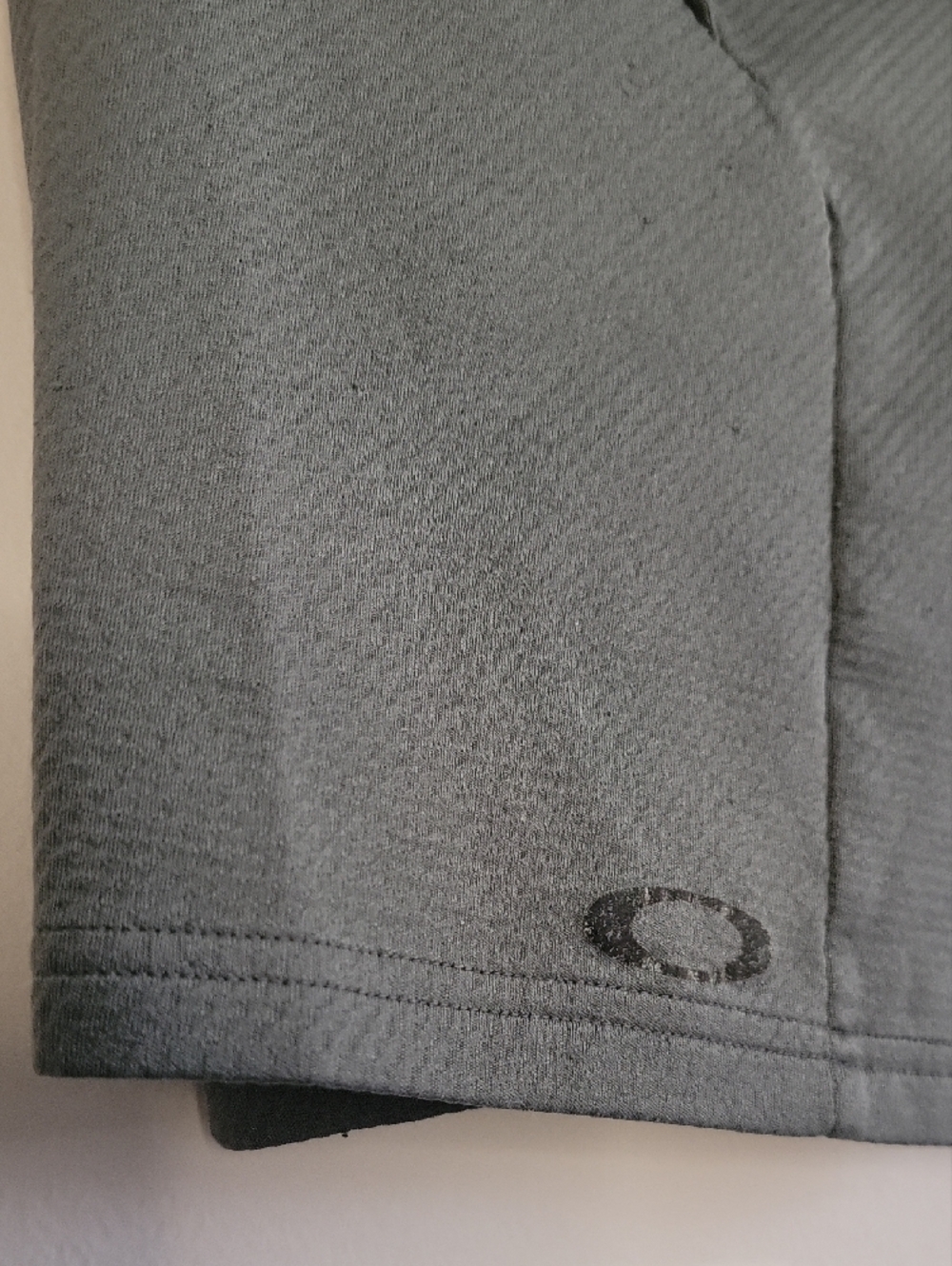 Oakley Grey Performance Athletic Shorts with Dark Contrast Waistband - Picture 4 of 7